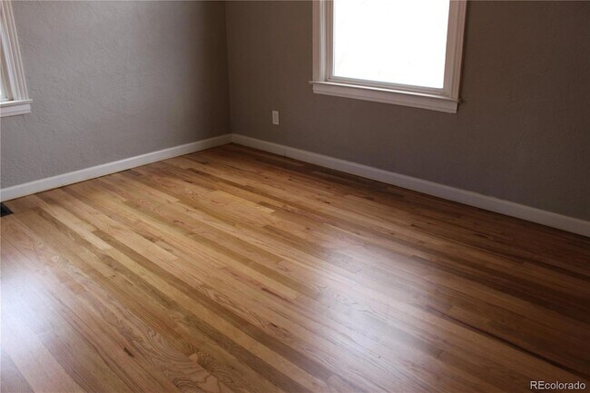 Building Photo - 1811 W Bijou St