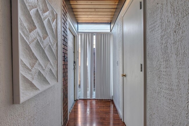 Building Photo - 220 Belmont Rd