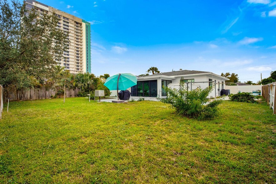 Building Photo - 121 Bayberry Dr