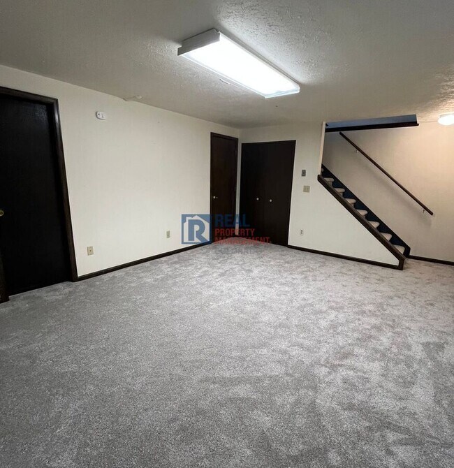 Building Photo - 4044 Cypress Ct