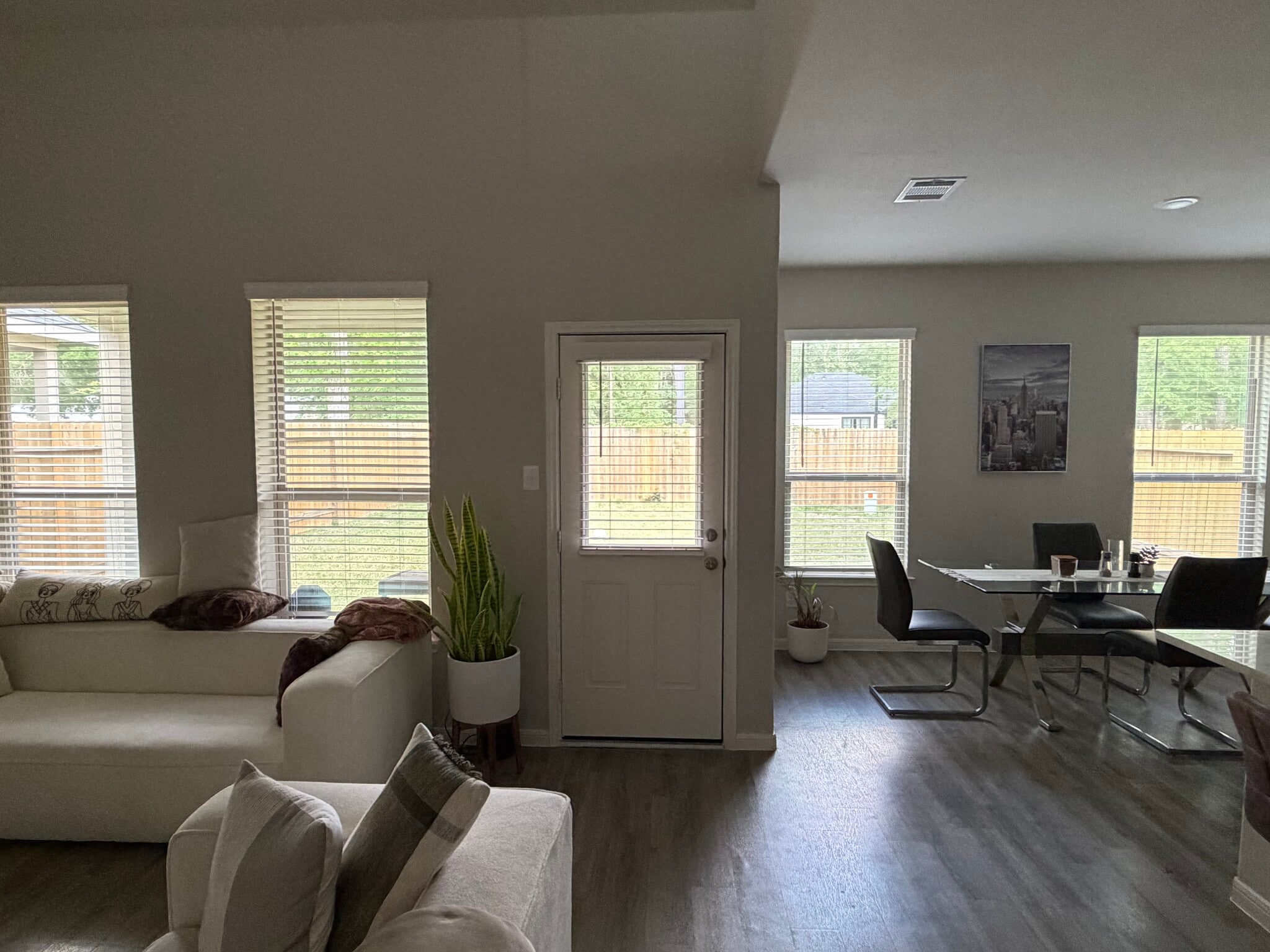 Building Photo - 27094 Grey Fox Run