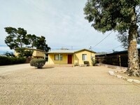 Building Photo - Rare Find 2/1 House IN DESIRED CENTRAL ARE...