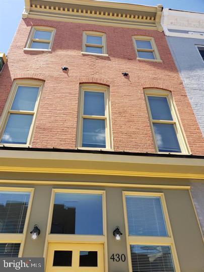 Primary Photo - 430 S Bond St