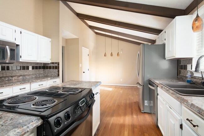 Building Photo - 3438 Snaffle Rd