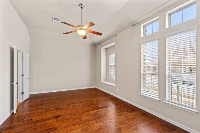 Building Photo - 121 Greene