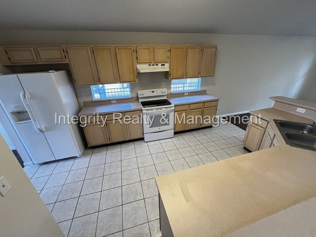 Building Photo - 3 bed/ 2 bath in Eagle Harbor