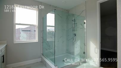Building Photo - 12182 Eastmoor Dr