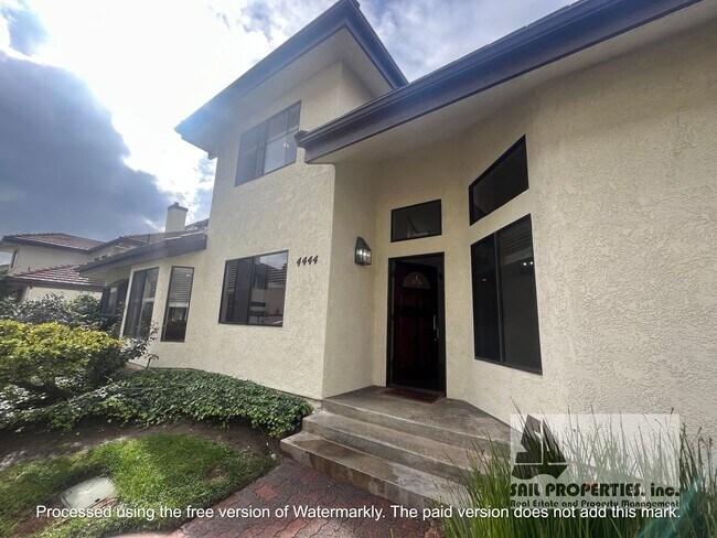 Building Photo - Stunning 4-Bed Torrance Home with Spacious Layout