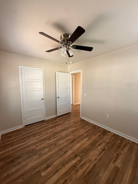 Building Photo - 1518 Mahan Ave