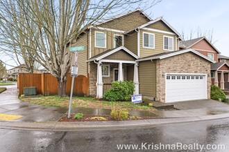 Building Photo - Stunning 4 BD | 2.5 BA Single Family Home | Corner Lot in Gables Crossing | Excellent Location In...