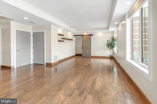 Building Photo - 1241 Buttonwood St