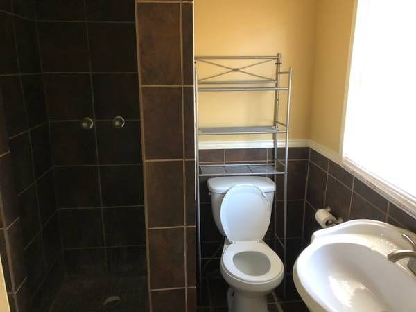 Building Photo - 1714 Ave. X - Upper