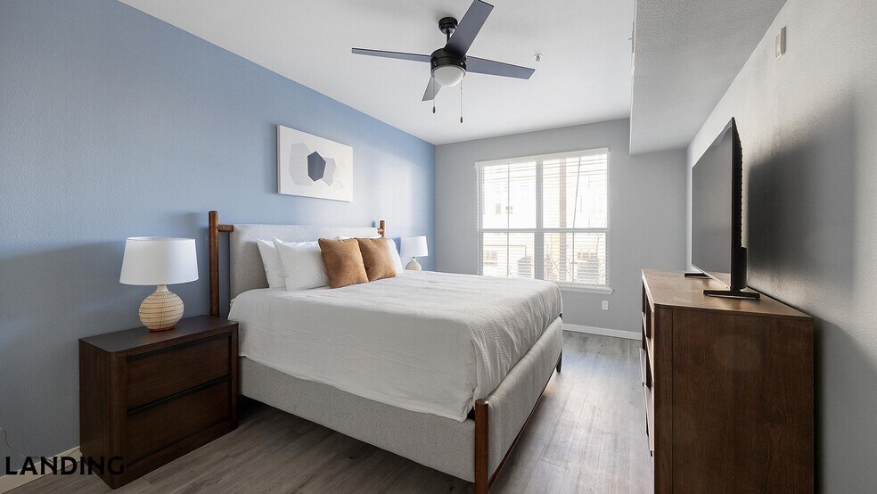 Building Photo - 901 Colorado Blvd