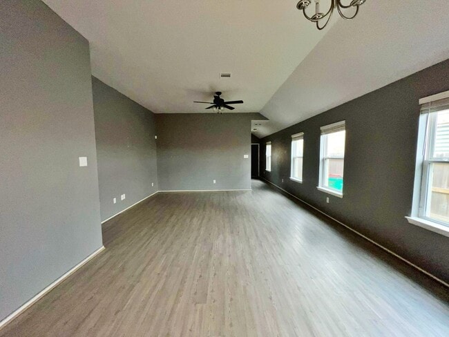 Building Photo - 21211 Catalina Palm Dr