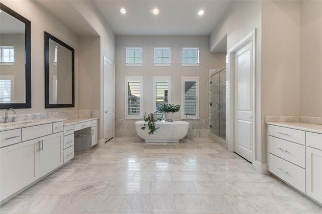 Building Photo - 1725 G Ave