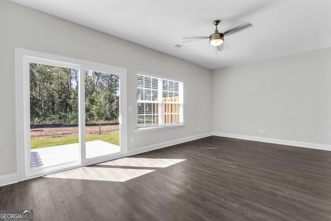 Building Photo - 408 S Zetterower Ave