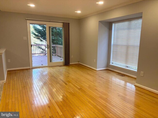 Building Photo - 15115 Deer Valley Terrace