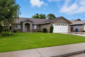Building Photo - Northwest Bakersfield - Rosedale Home
