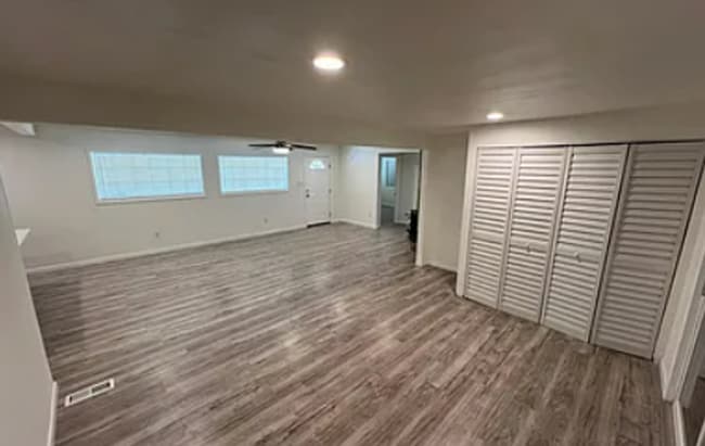 Building Photo - $0 First Month's Rent / $0 Deposit at Move-in