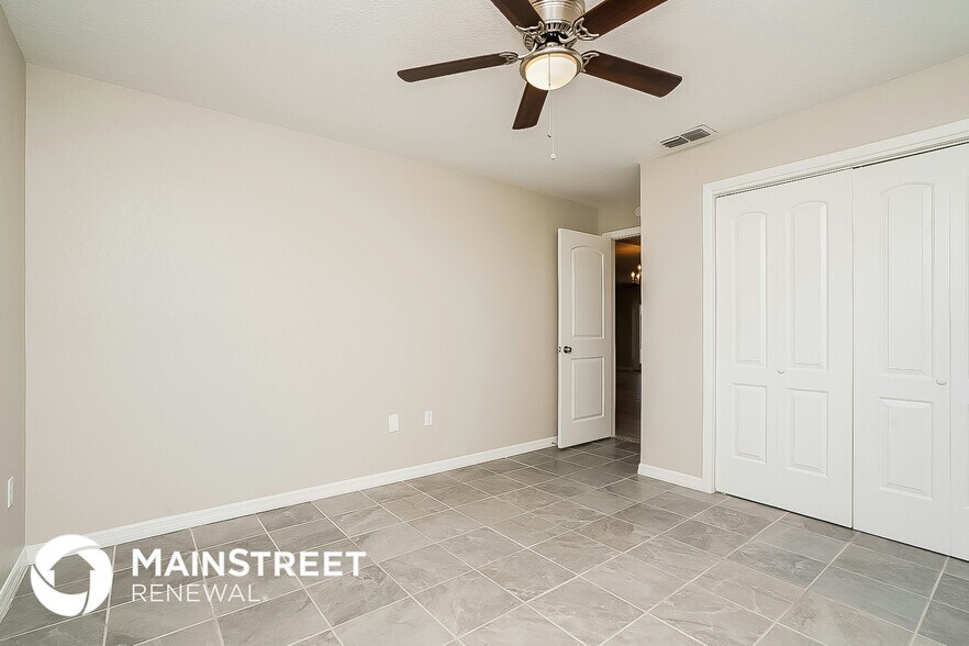 Building Photo - 11440 Fox Run