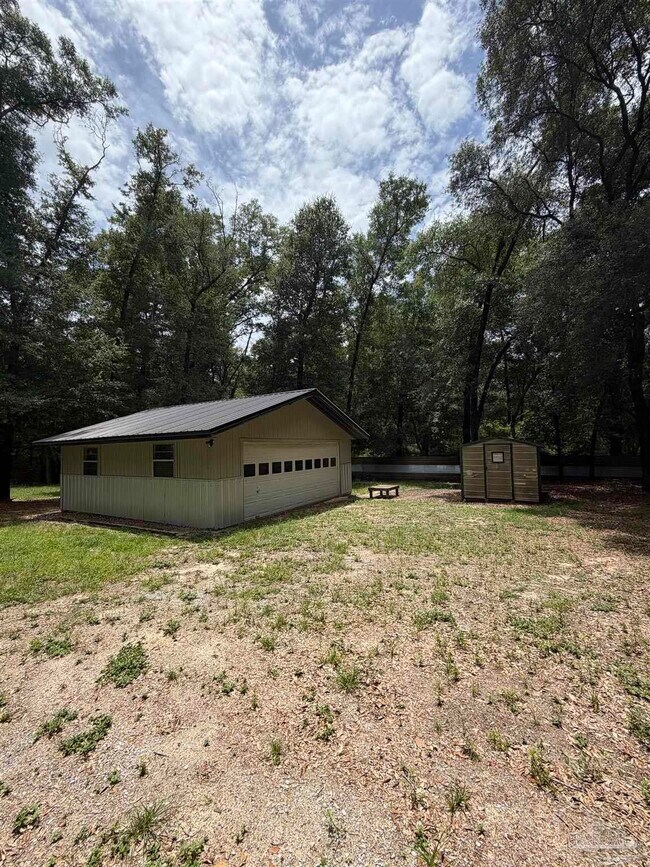 Building Photo - 3950 Reinhardt Village Rd