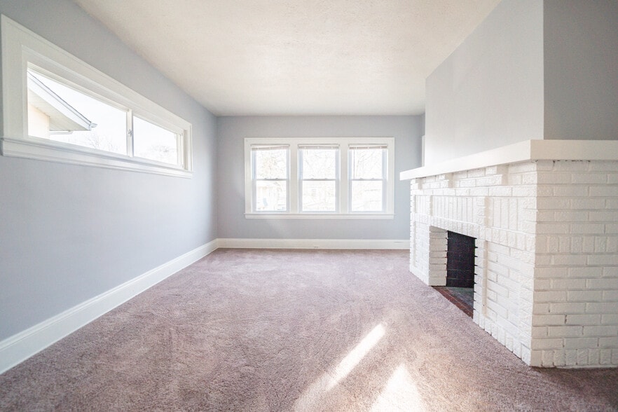 Building Photo - 2085 Marlowe Ave