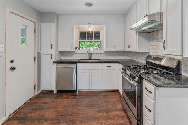 Building Photo - 1113 Felder St