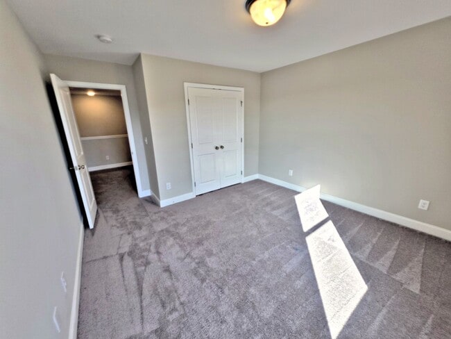 Building Photo - 3BR/2.5BA Townhouse Priceville/Decatur