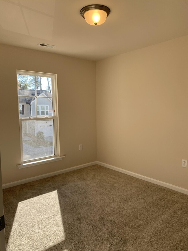 Building Photo - 3021 Newfields Pl