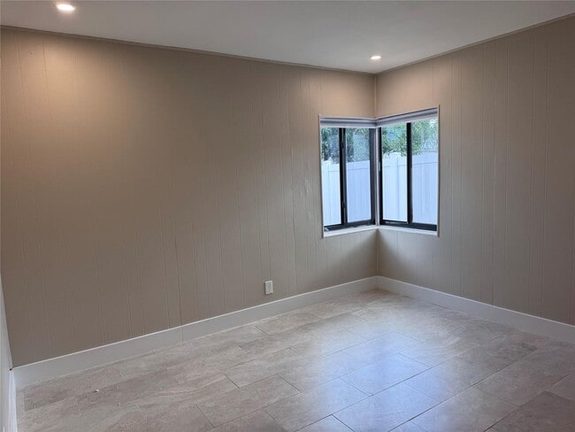 Building Photo - 5408 NE 3rd Ter.