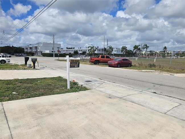 Building Photo - 13660 SW 260th St