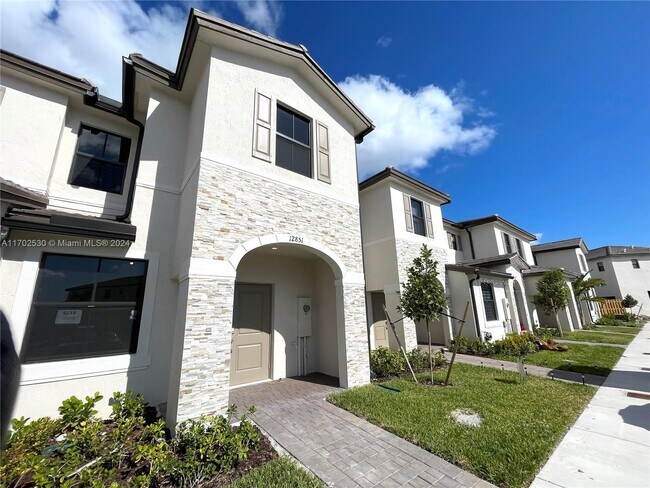 Building Photo - 12851 SW 232 LANE