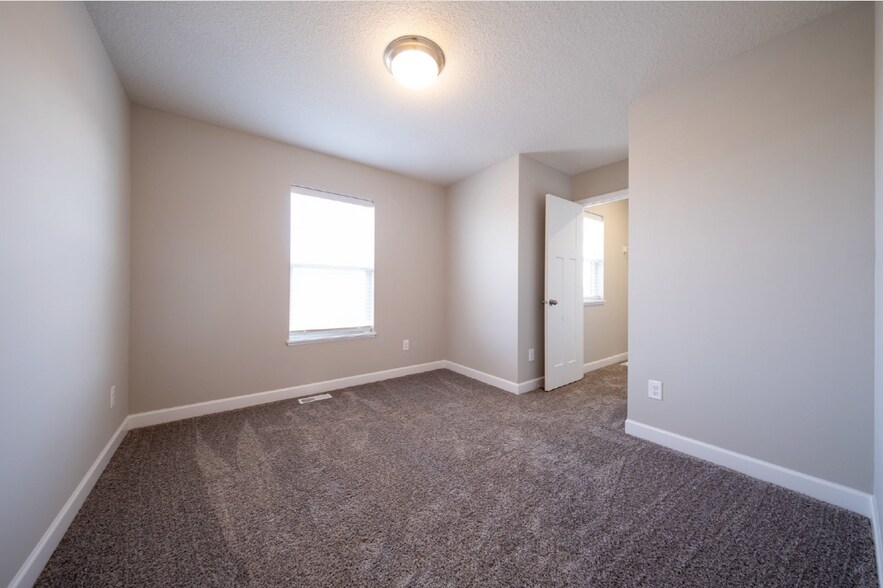 Building Photo - 7368 183rd St W