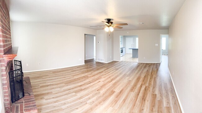 Building Photo - Available NOW!!!! Beautiful 1 story, 4 bed...