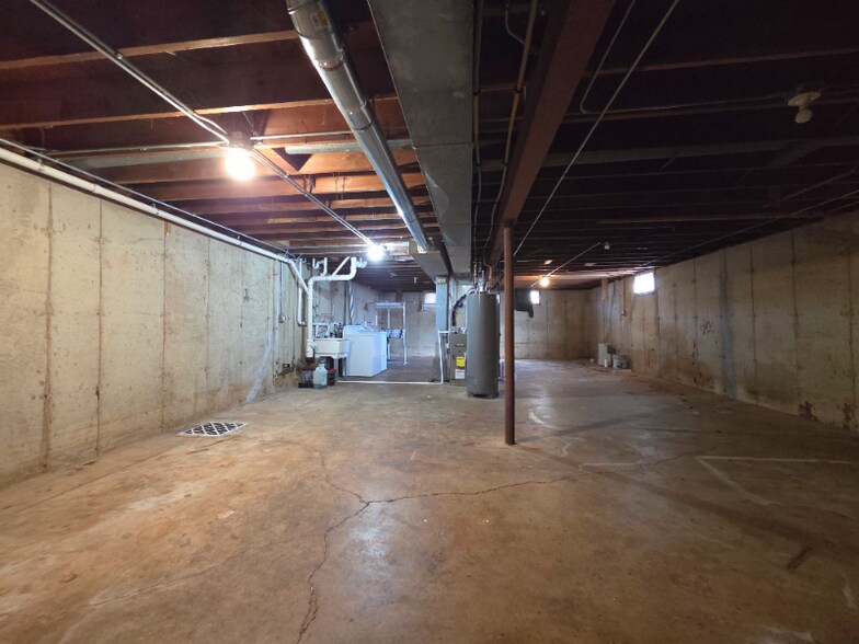 Building Photo - 817 Tomahawk Trail