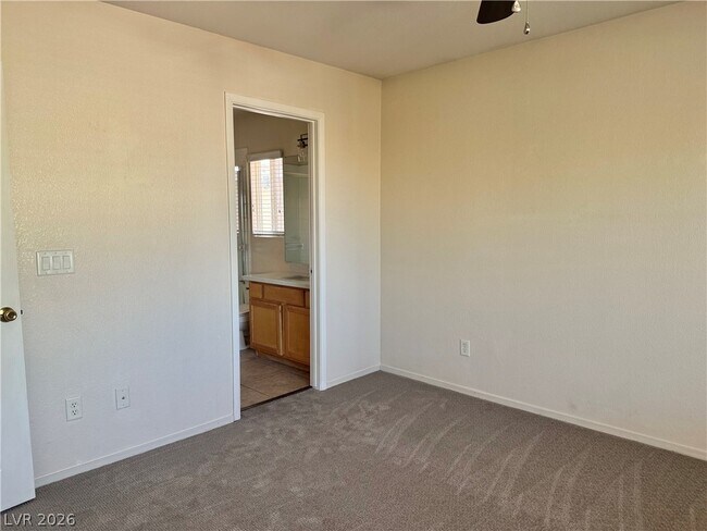 Building Photo - 7512 Jacaranda Leaf St