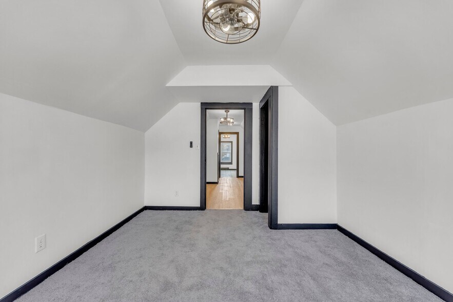 Building Photo - 246 E 156th St