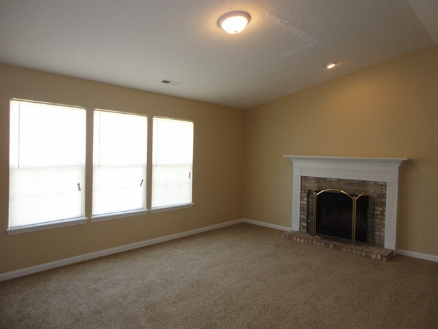 Building Photo - 2053 Coldwater Ct