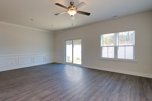 Building Photo - 515 Gov Treutlen Cir