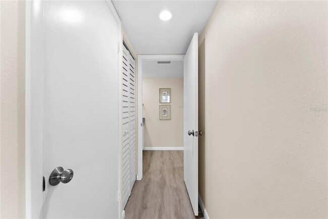 Building Photo - 450 Treasure Island Causeway
