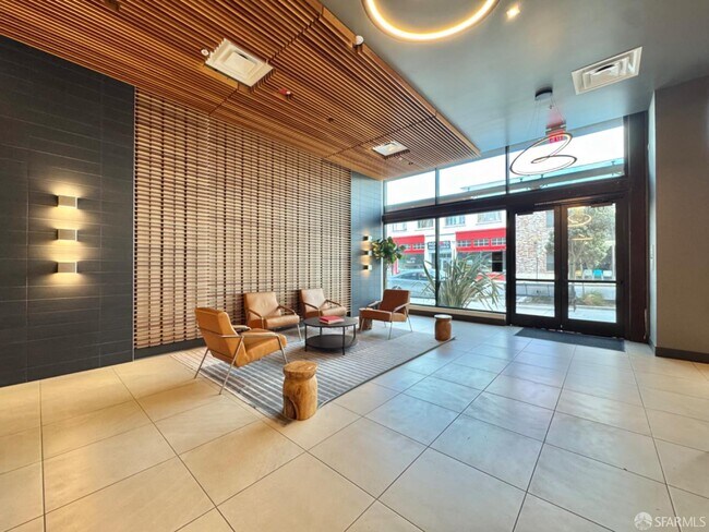Building Photo - 200 Linden Ave