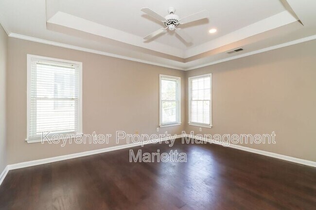 Building Photo - 2311 Parkside Walk