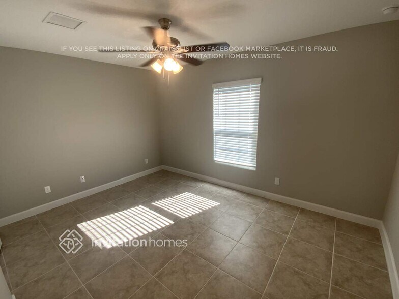 Building Photo - 761 Airoso Rd SE