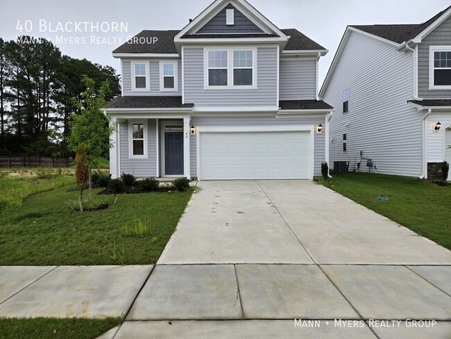 Building Photo - 40 Blackthorn-