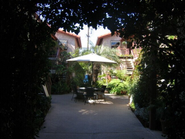 Primary Photo - Upper Condo in Heart of North Park