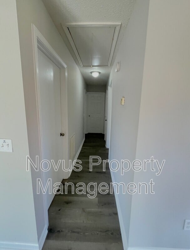 Building Photo - 316 4th St