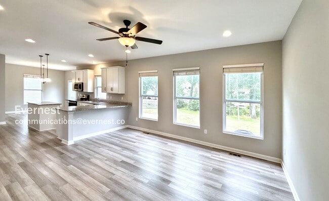 Building Photo - 6149 Jadwinn Dr