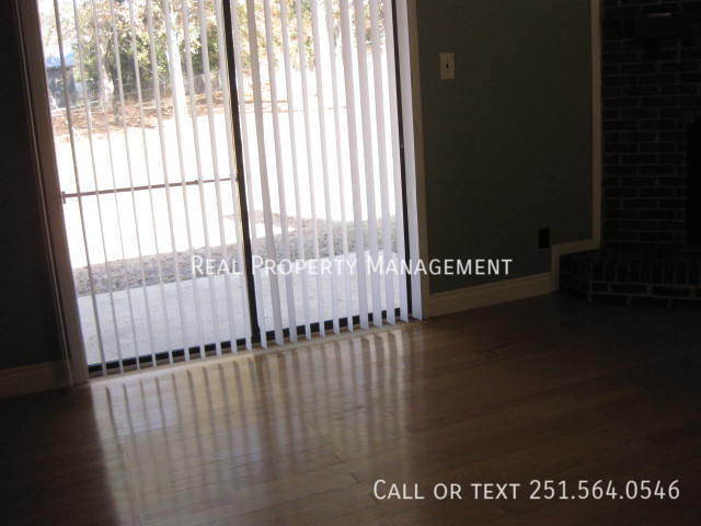 Building Photo - 5710 Green Hill Ct