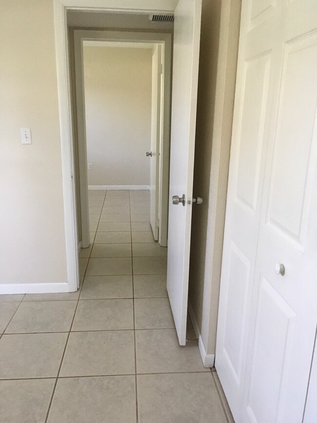 Hallway between front bedrooms - 20621 SW 114th Ave