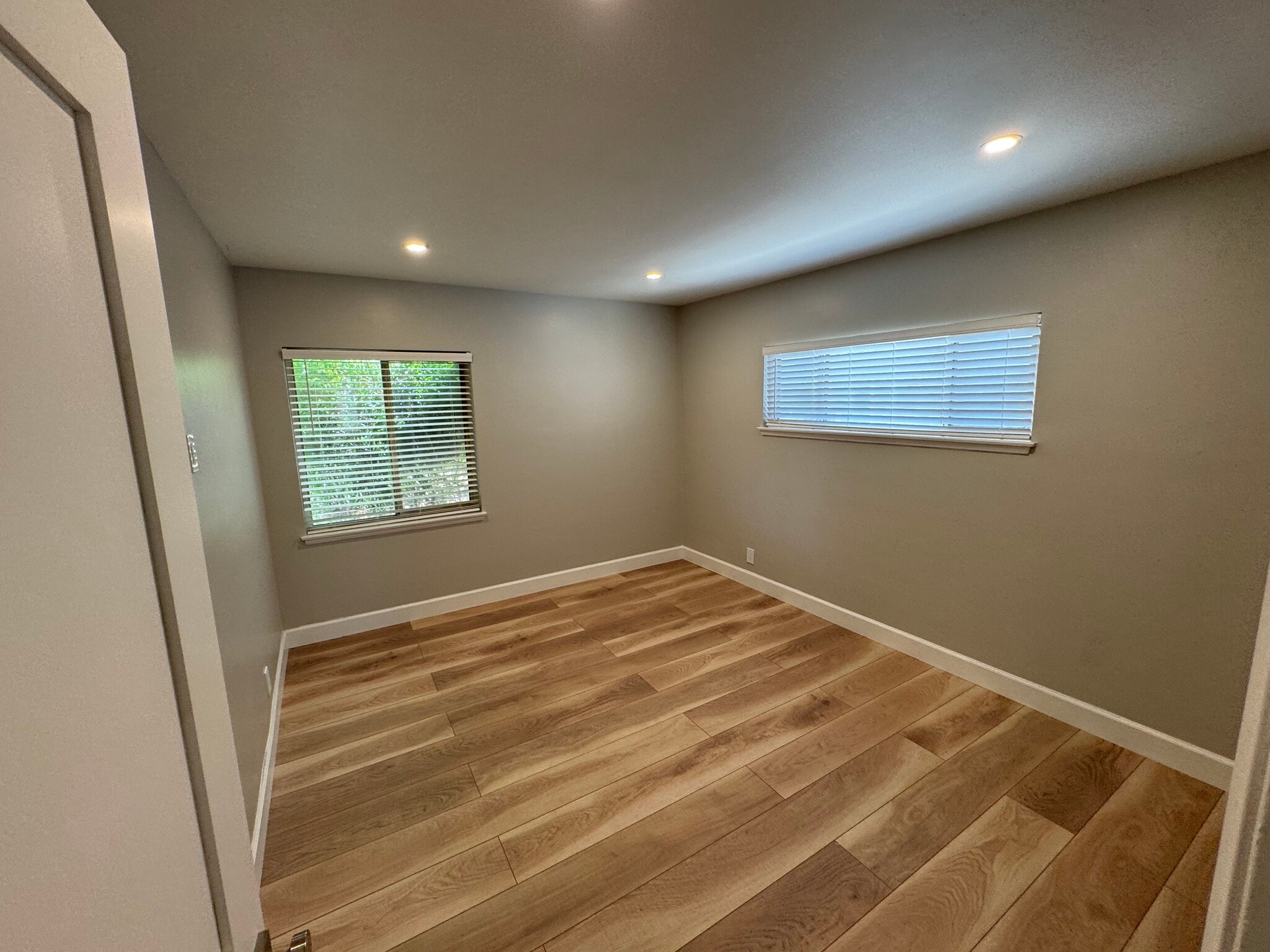 Building Photo - 8606 Casaba Ave